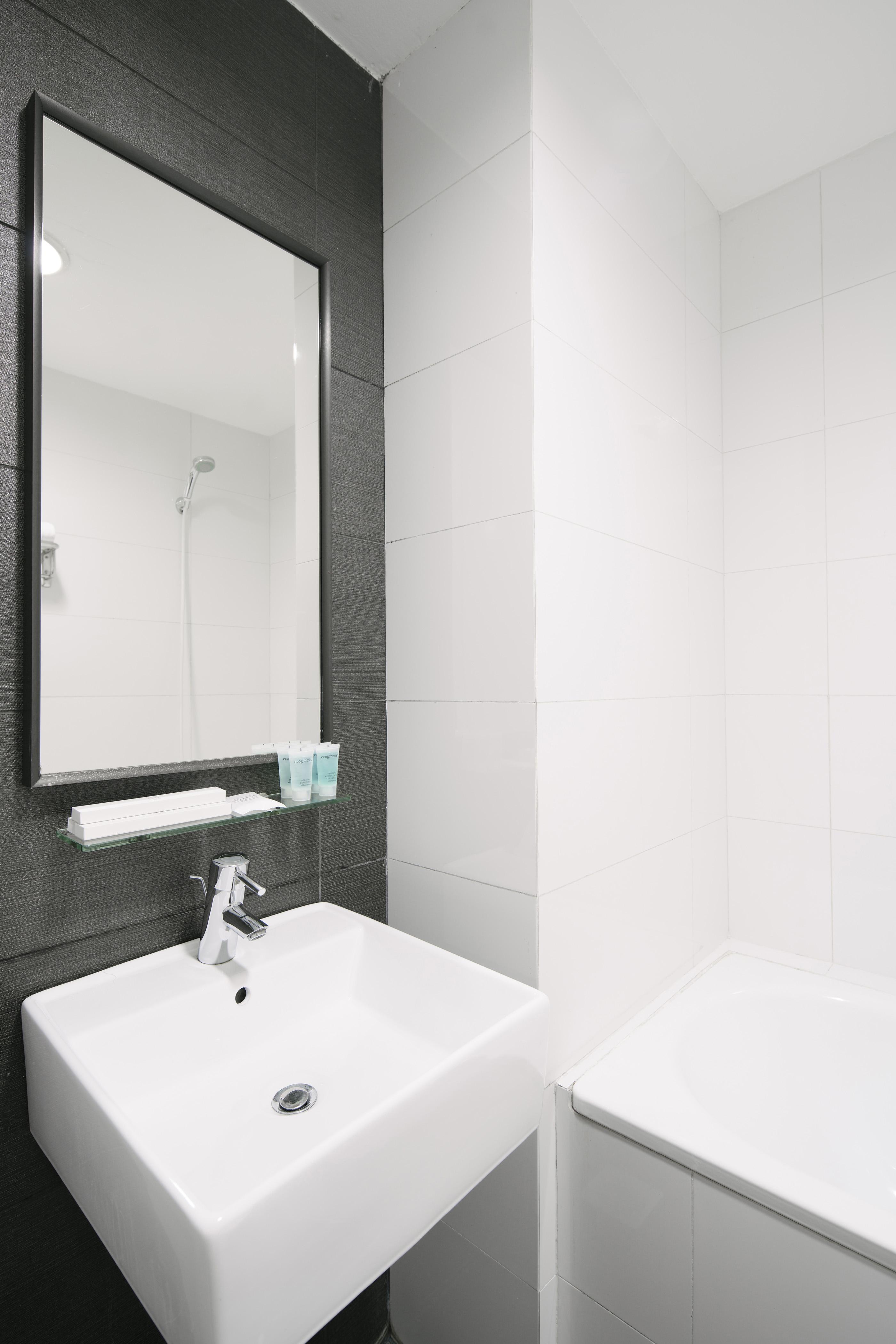 Value Hotel Balestier Singapore Exterior photo